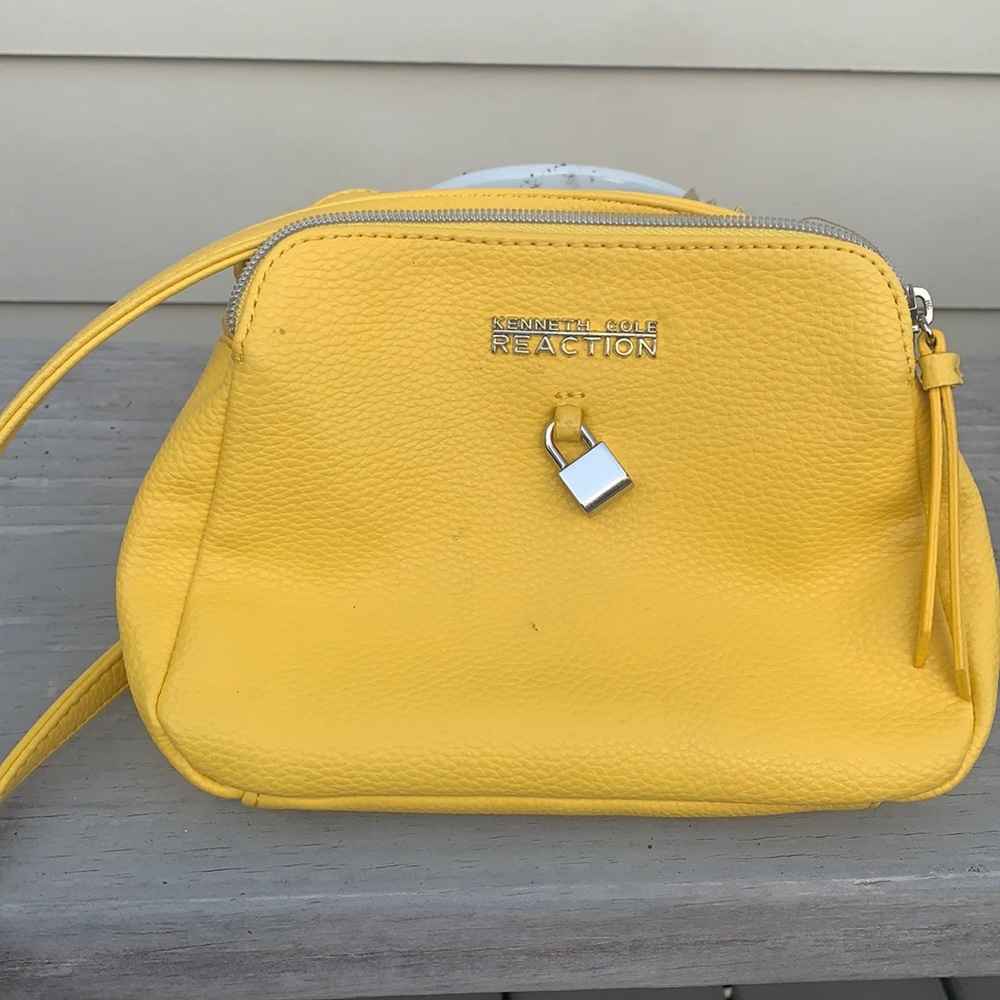 Kenneth Cole Reaction Crossbody Ashlee Mini Xbody Daphne  Purse Bag